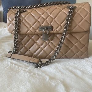 KURT GEIGER/NUDE  Brixton Diamond Quilted Leather Pad Lock Shoulder Bag